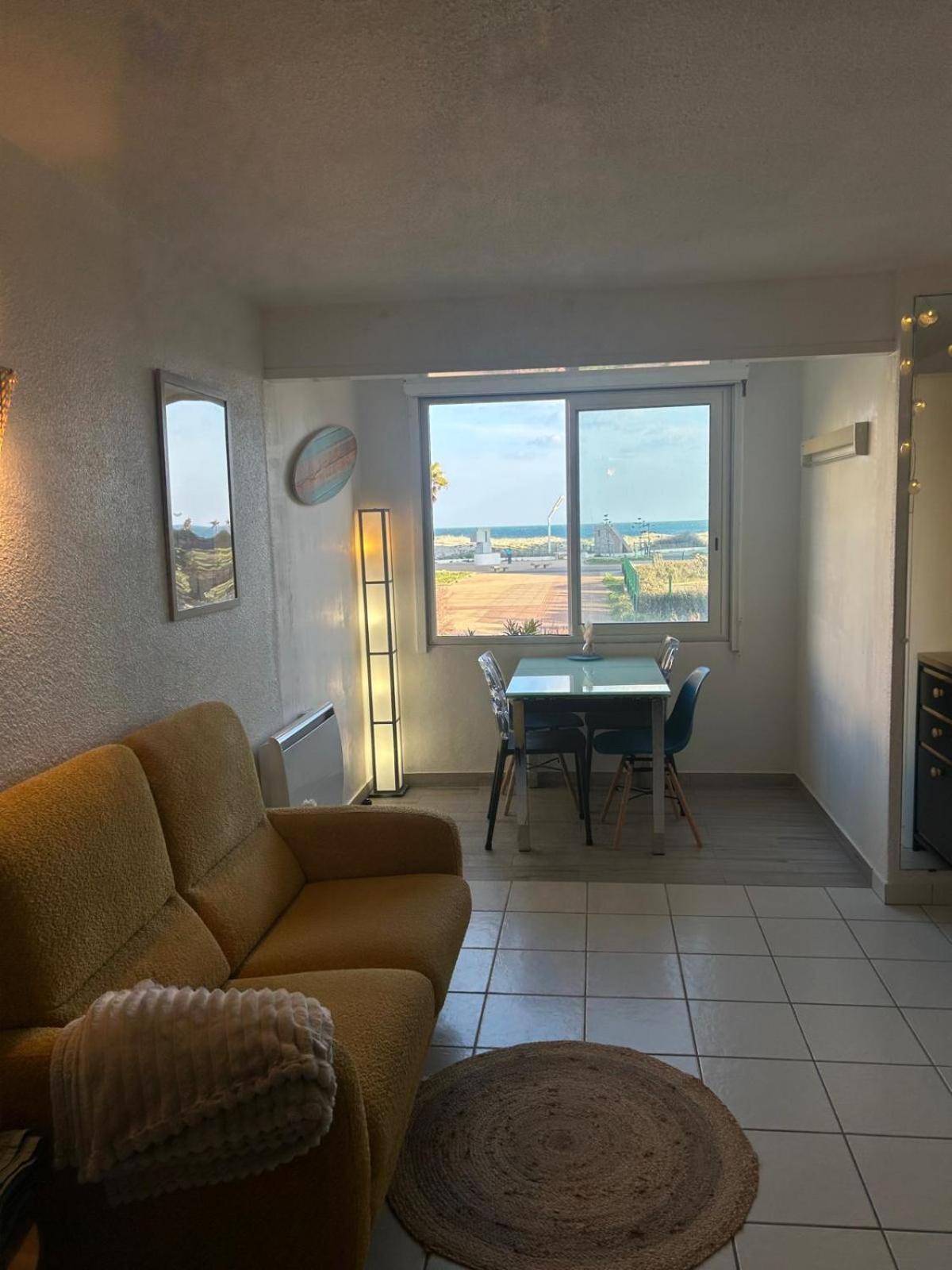 Appartement Front De Mer Le Barcares Exterior photo